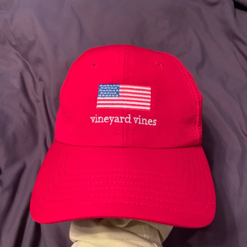 Red Vineyard Vines Hat